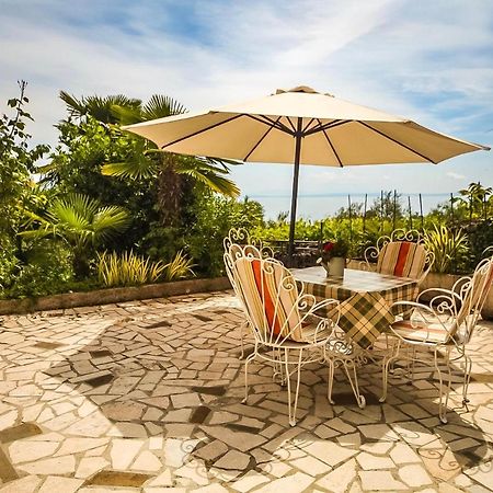 Apartman Carmen Volosko Opatija Exterior foto