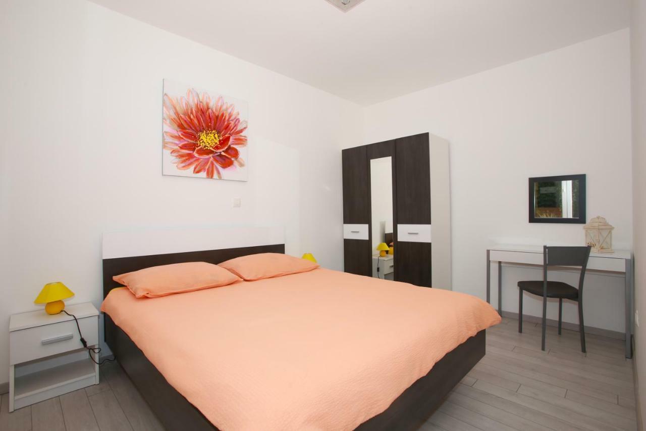 Apartman Carmen Volosko Opatija Exterior foto
